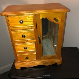 Used jewelry box